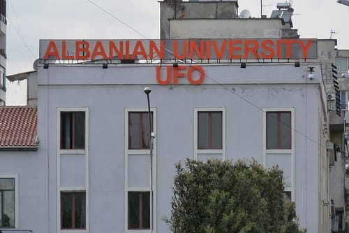 Albanian University (photo)